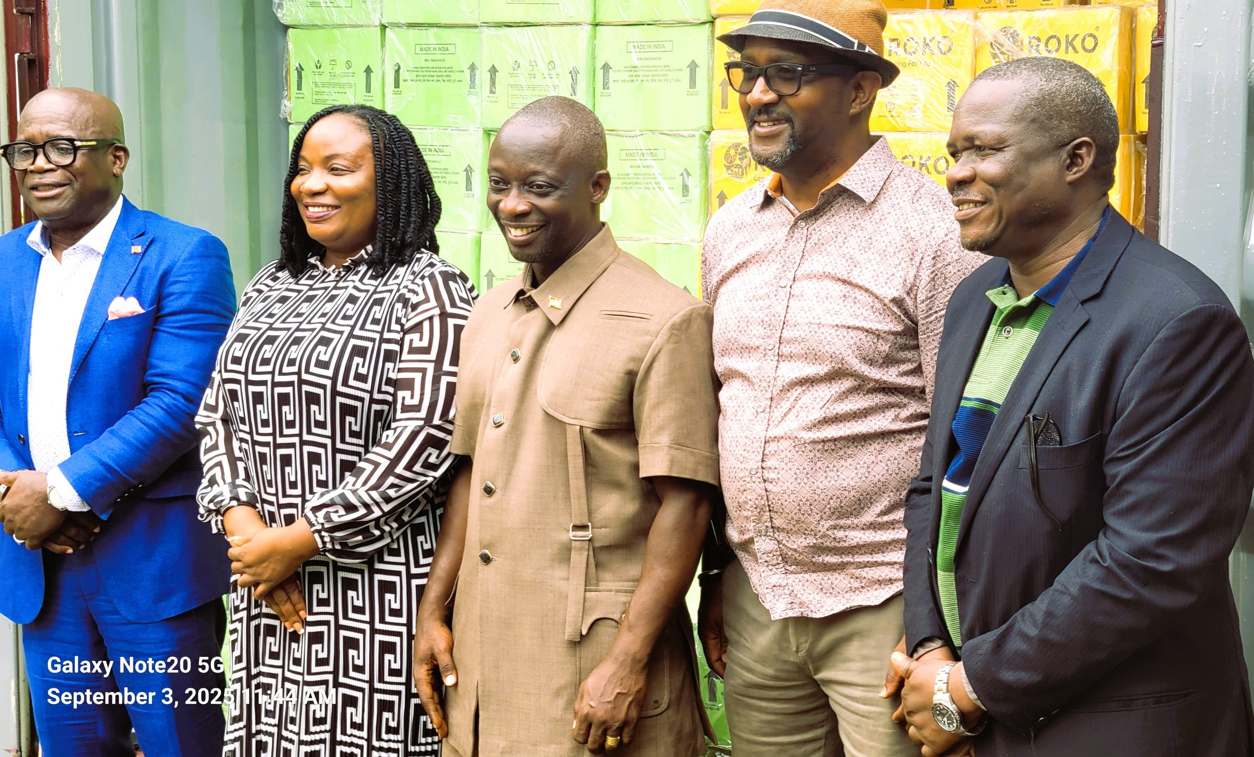 Read more about the article Liberia: Smallholder farmers get big surprise! President Boakai’s charity gives out new brand fertilizers worth over U.S. $220,000 